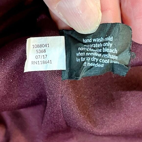 Lane Bryant Purple Lace Cold Shoulder Flare Blouse 18/20 - Picture 11 of 11